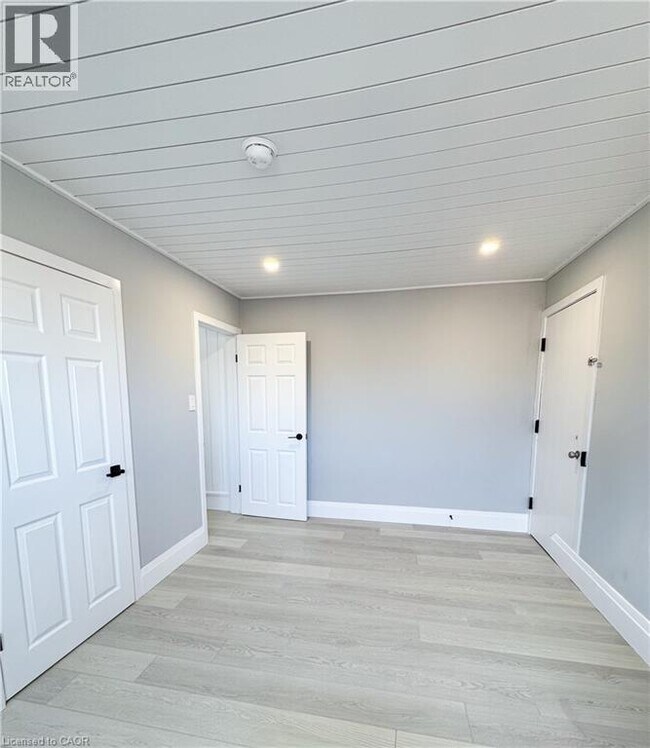 Photo du bâtiment - 281 Lorne Ave