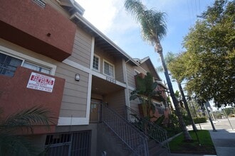 Building Photo - 21350 Parthenia St