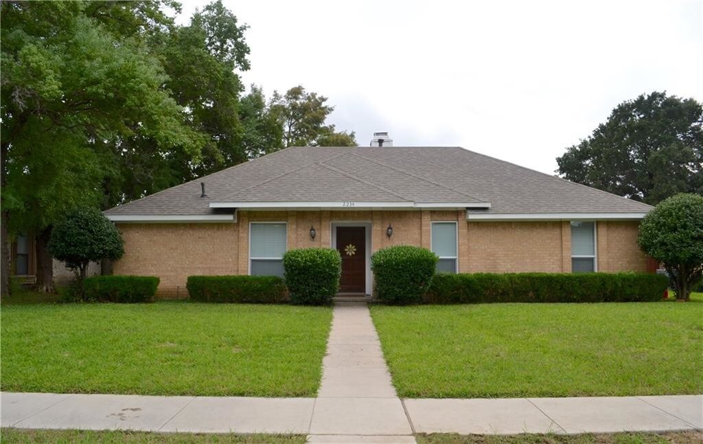 Primary Photo - 2234 Big Bend Dr