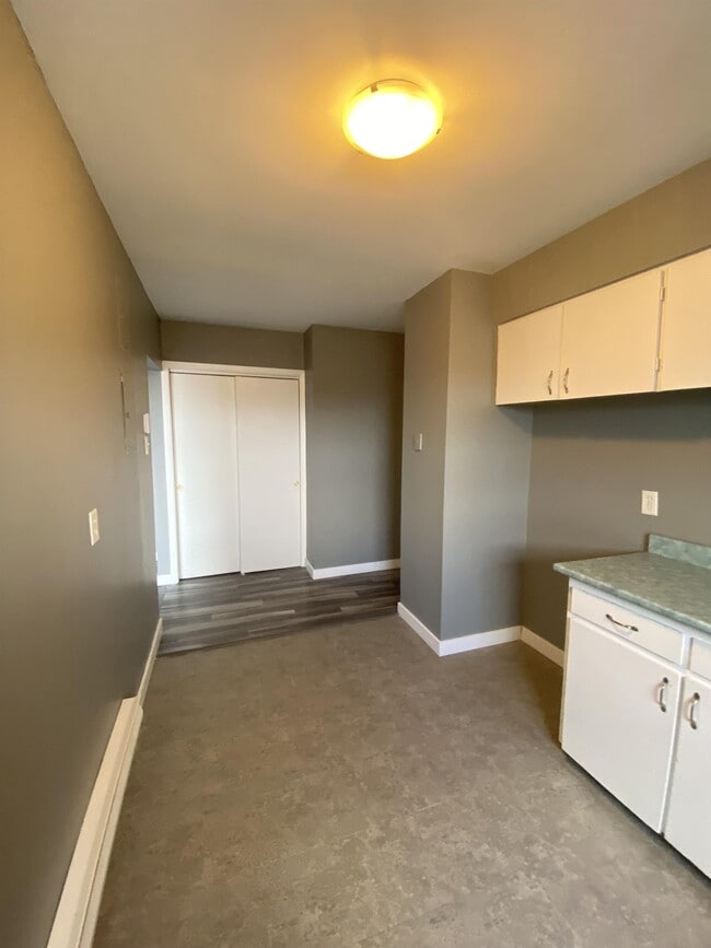 Building Photo - 34 Verdun St