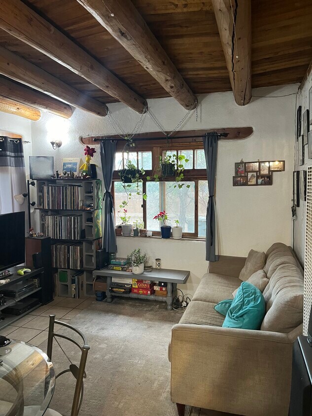 Foto principal - 307 Montoya St