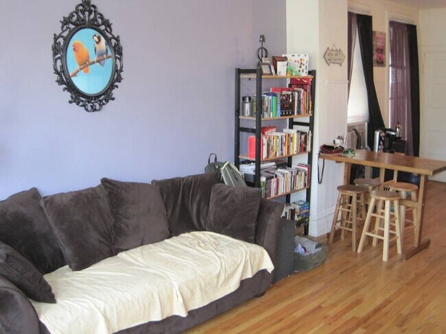 Foto del edificio - 3736 N Ashland Ave