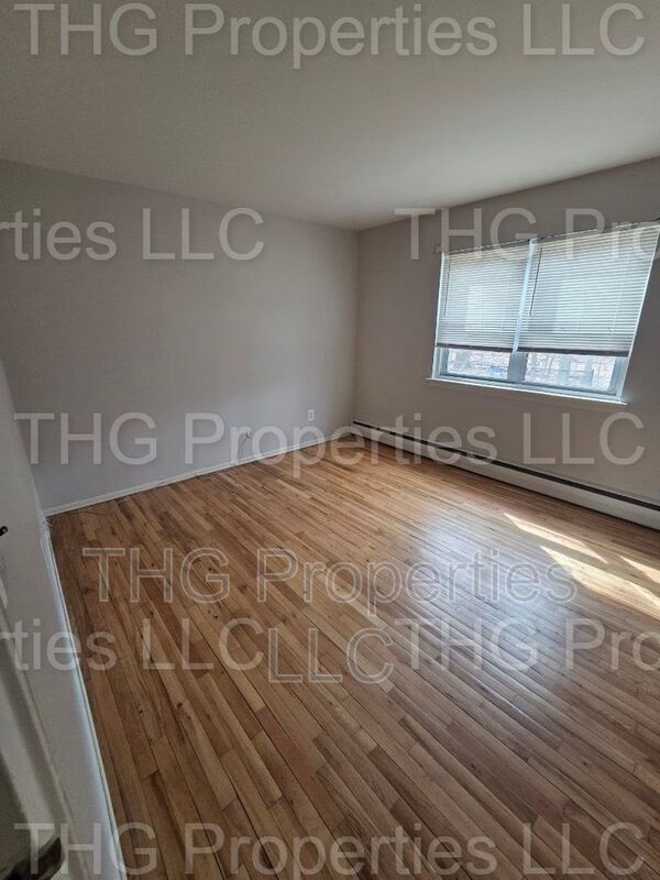 Foto del edificio - 27-55 Green Street APT# 53A