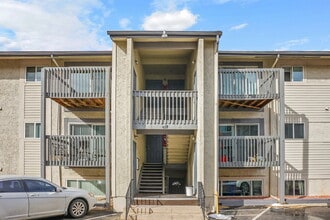 Building Photo - 5030 El Camino Dr