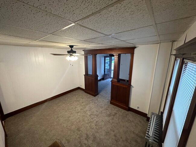 Building Photo - 129 S Church St