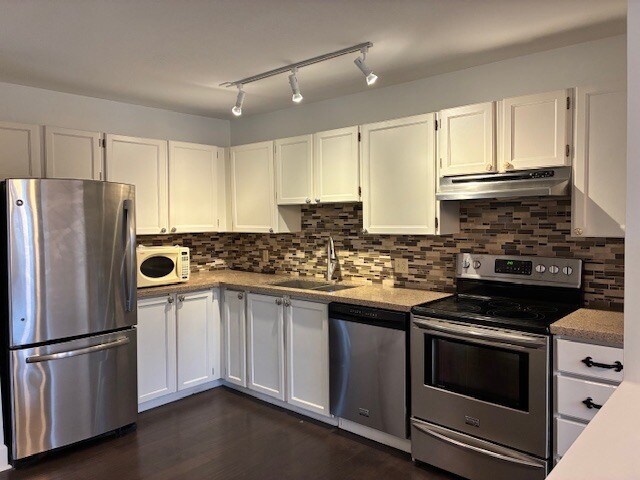 Photo du bâtiment - 22222-22119 119 Ave