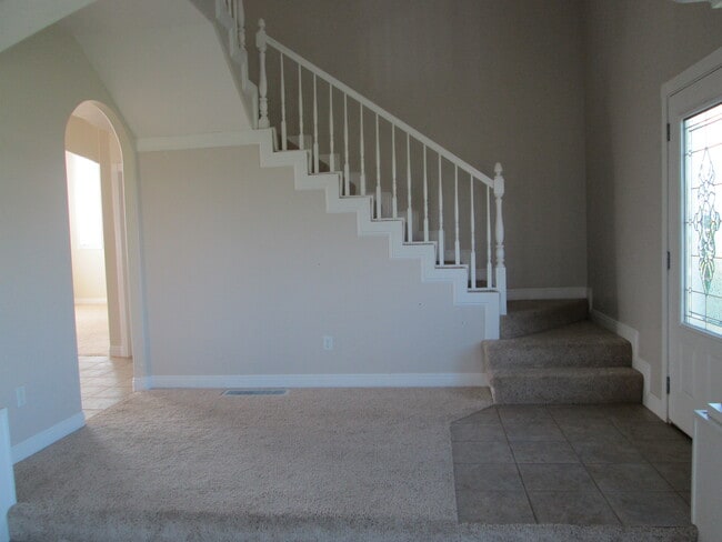 Entry way - 1453 N 600 E