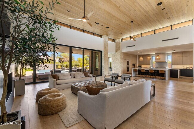 Foto del edificio - 24591 N 90th Way