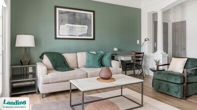 Building Photo - 925 Canterbury Rd NE