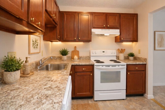 Kitchen - Country Glenn Apartments