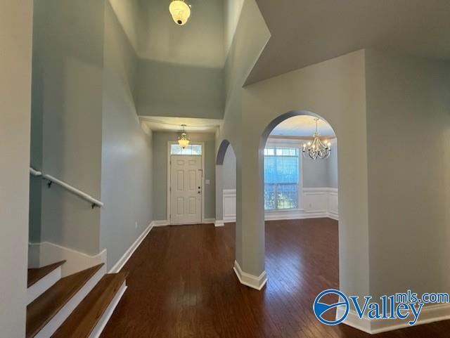 Building Photo - 5033 SE Valley Cove Dr