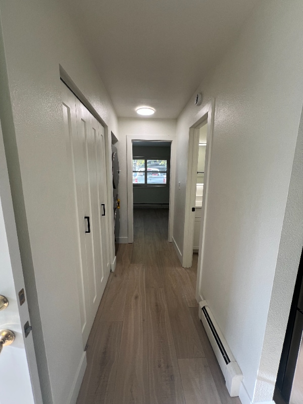 Building Photo - 705 E Drake Rd