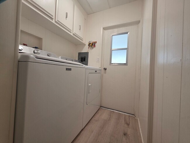 Foto del edificio - 7866 Meadowlark St