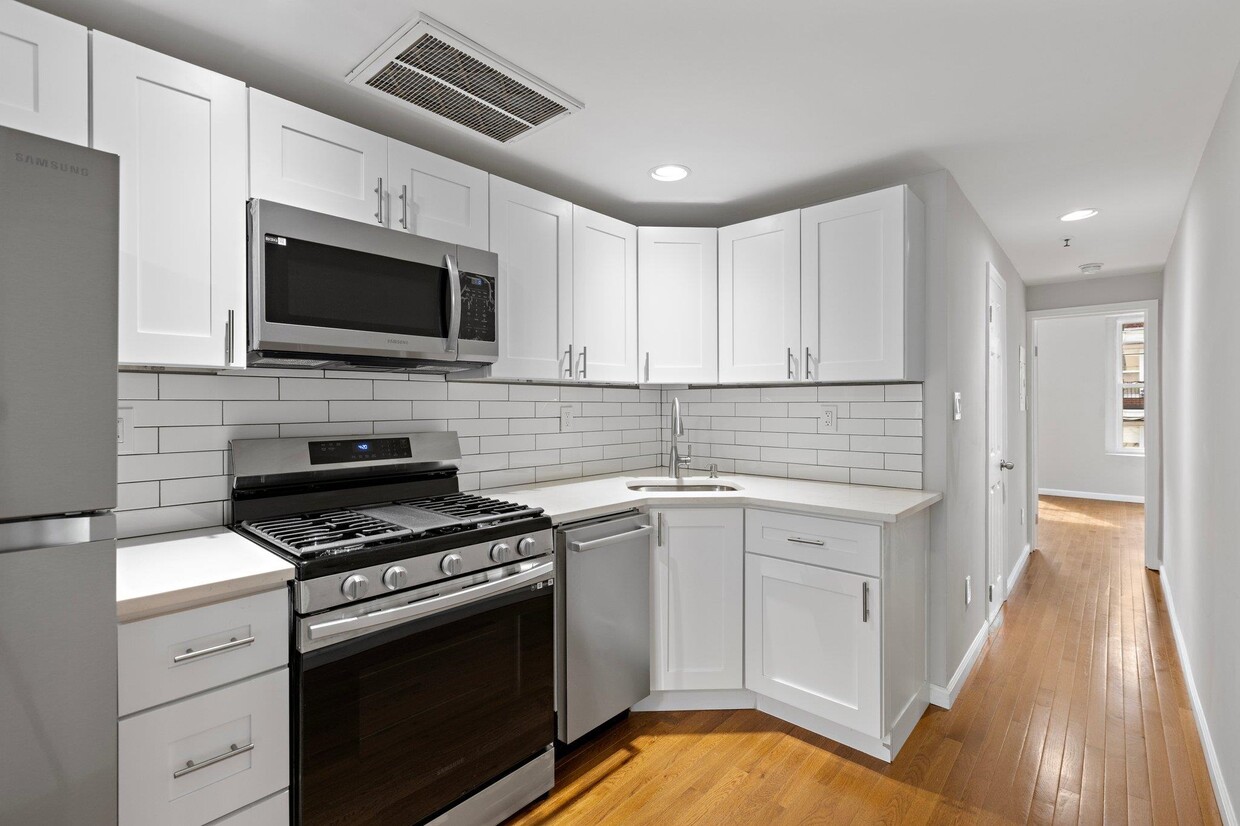 Foto principal - 513 Monroe St