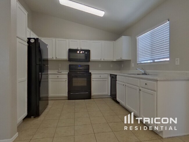 Foto del edificio - 25726 W St Kateri Dr