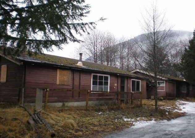 Building Photo - 861 Sawmill Creek Rd
