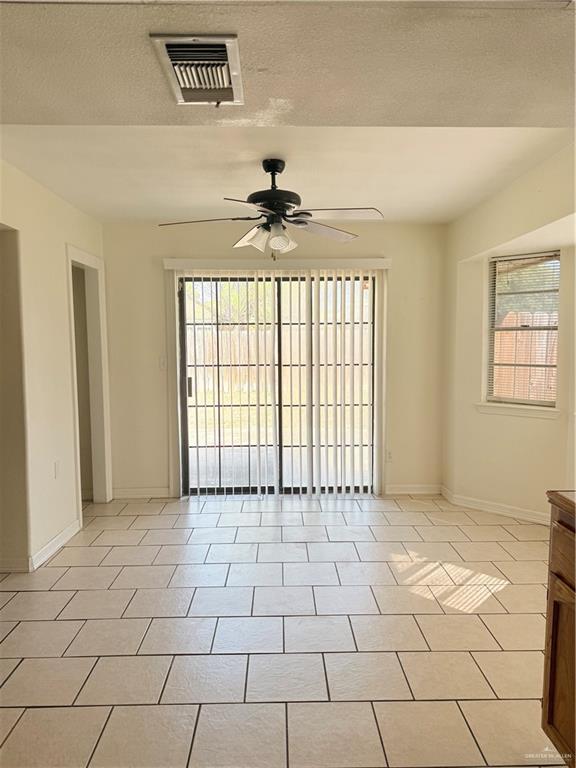 Foto del edificio - 12 Eagle Ave