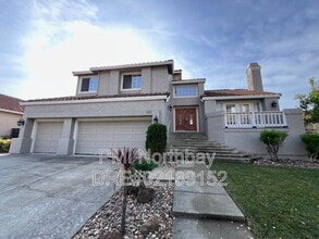 Building Photo - 3213 Hilton Head Dr