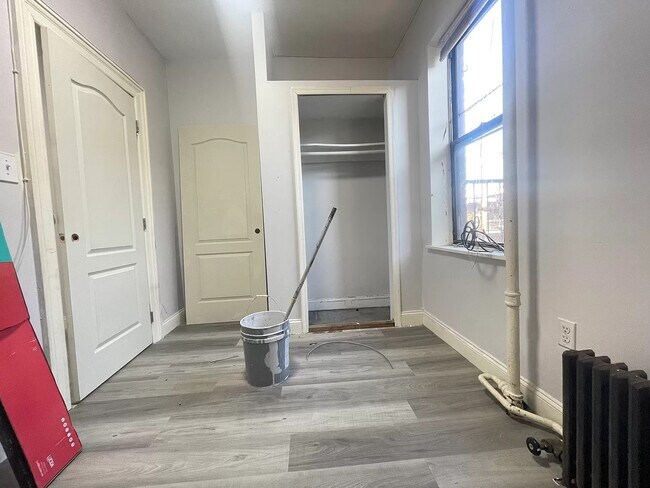 Foto del edificio - 5004 Palisade Ave