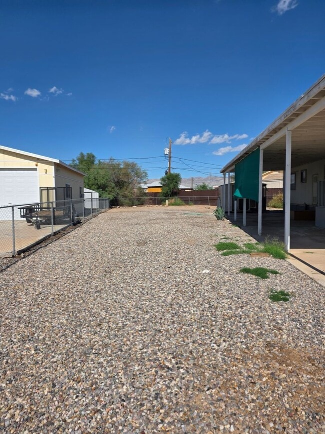 Building Photo - 2/bed 2/bath Single Wide Mobile located in...