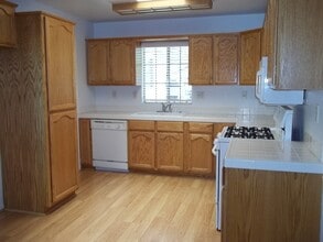 Building Photo - 6339 N Delbert Ave