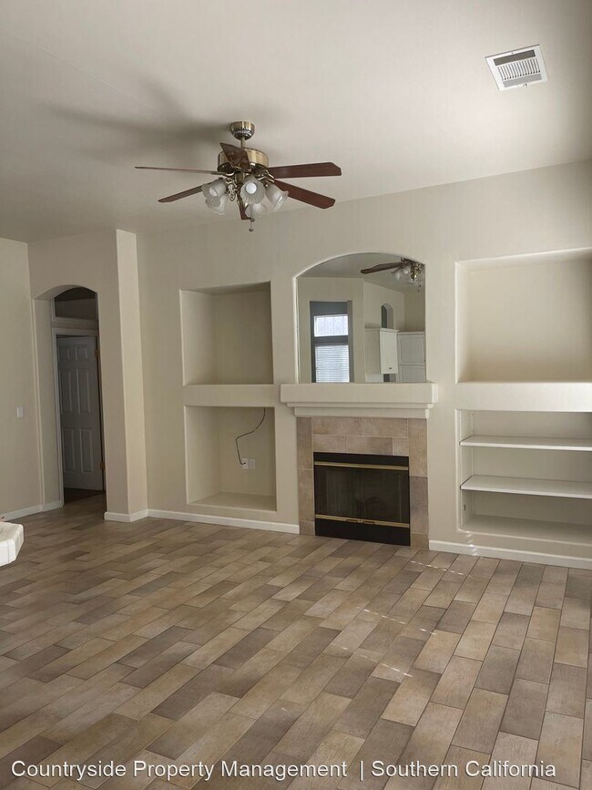 Foto del edificio - 3 br, 2 bath House - 4593 W. Laurendale Drive