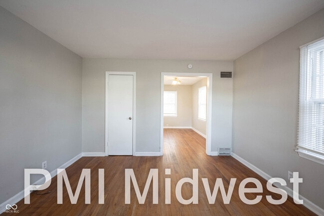 Foto del edificio - 1319 N Alton Ave