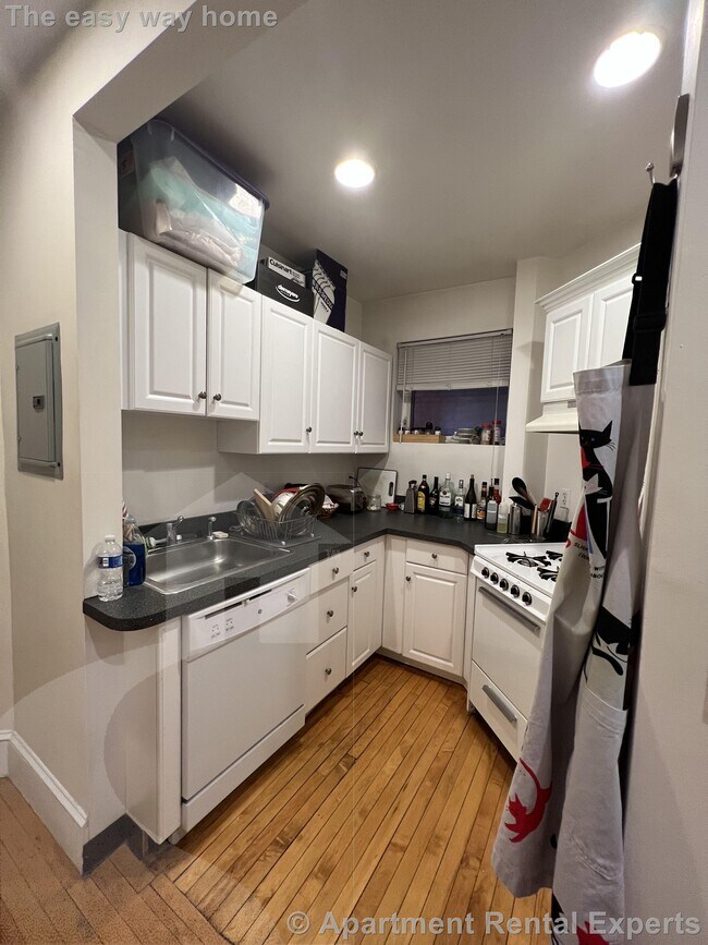 Foto del edificio - 331 A Harvard St