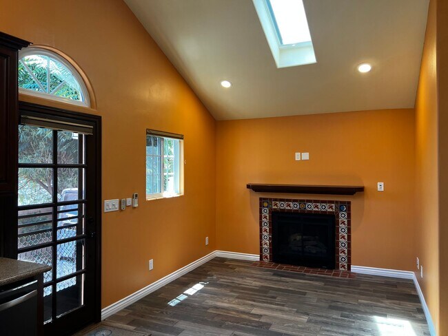 Foto del edificio - Beautiful Spanish Style 1 Bed 1Bath Home f...