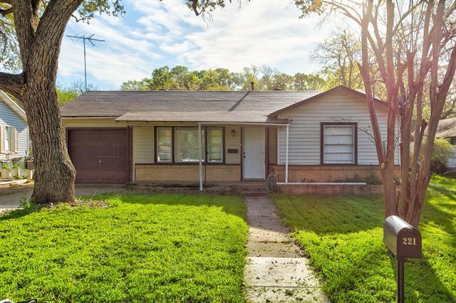 Foto principal - 221 Westfork Dr