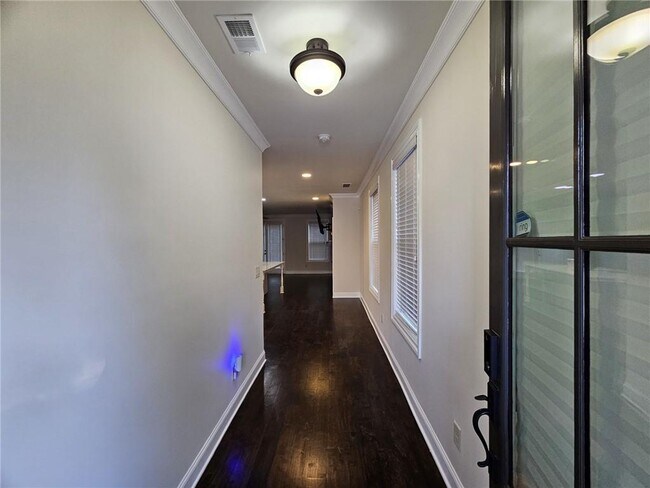 Building Photo - 3920 Glenview Club Ln