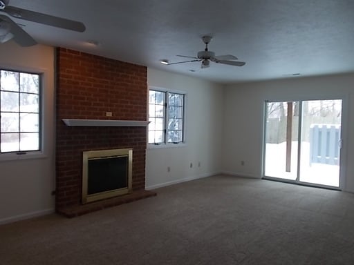 Building Photo - 408 W MAPLE St