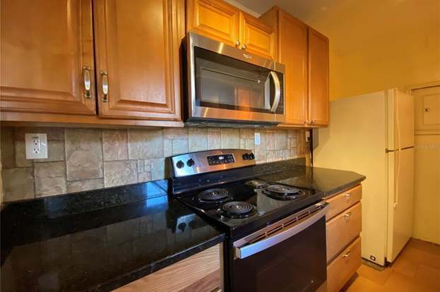 Foto del edificio - 2432 Lemon Tree Ln