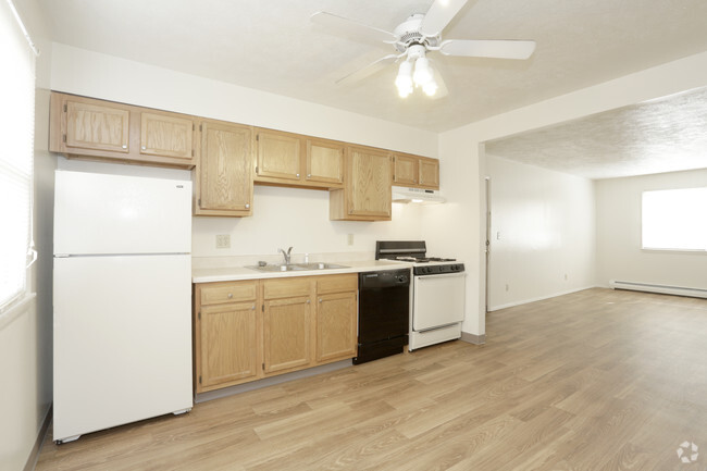 2 Bedroom 1 Bath - Kitchen - Crestwood