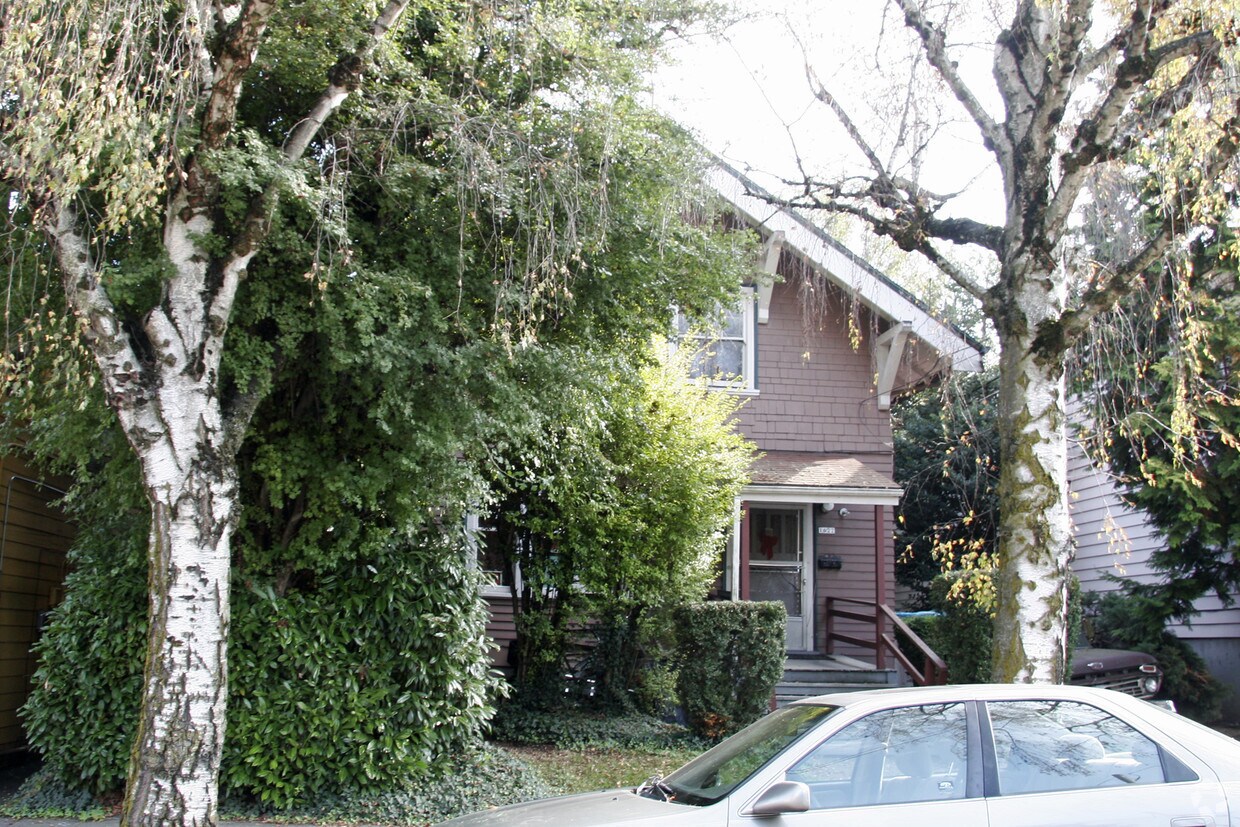 Foto del edificio - 1622 NE 25th Ave