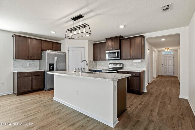 Building Photo - 9101 Mendocino Ct