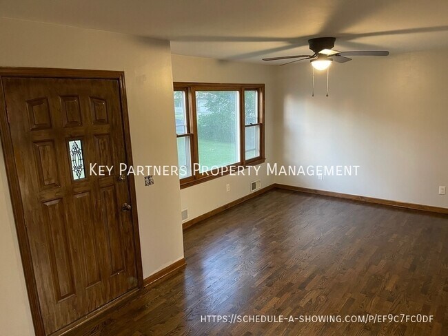 Foto del edificio - 501 NE 88th St