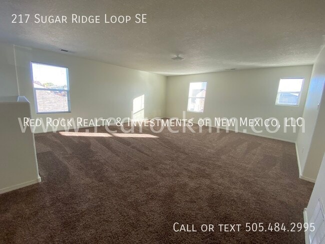 Building Photo - 217 Sugar Ridge Loop SE