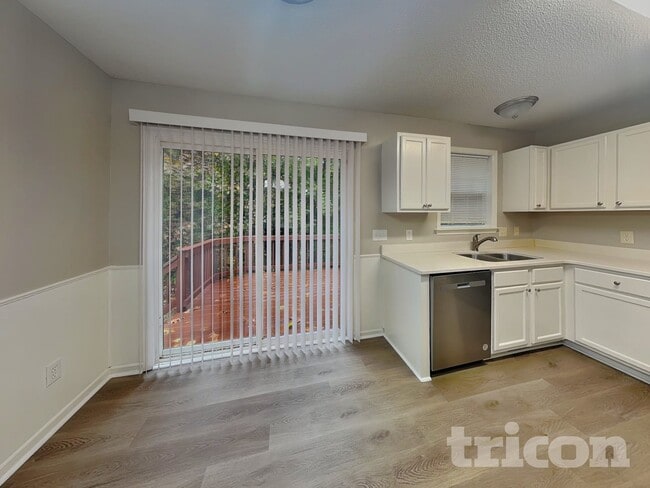 Building Photo - 1017 Laurel Leaf Rd