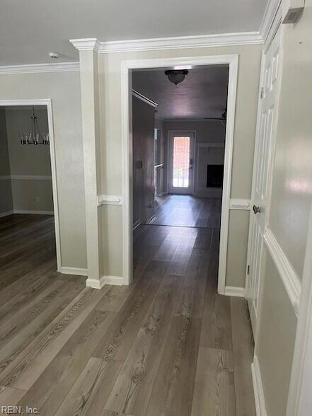 Foto del edificio - 1002 Colonial Meadows Way