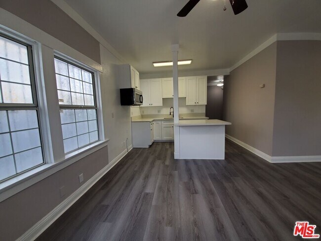 Building Photo - 1205 Crenshaw Blvd