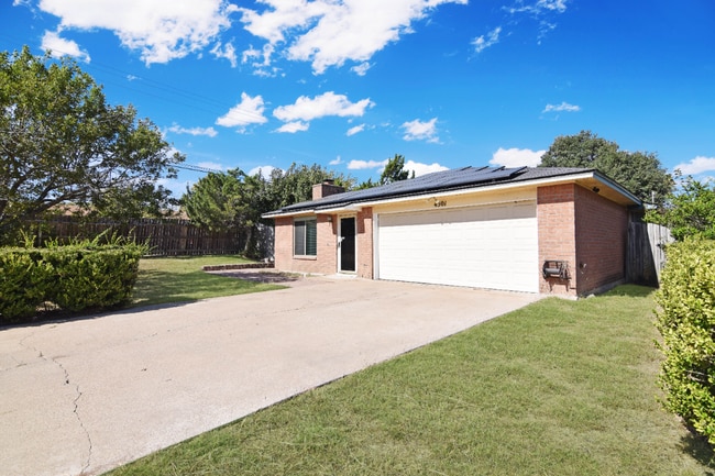 Foto del edificio - 4501 Lago Cir