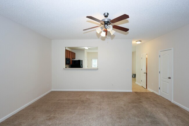 Foto del edificio - 7705 Commerce Ct