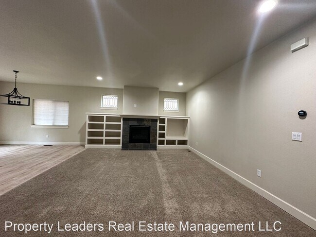 Foto del edificio - 3 br, 2 bath House - 61721 Darla Pl