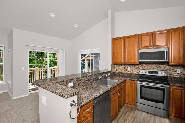 Foto del edificio - 3 Bedroom 2.5 Bath Redmond Townhouse