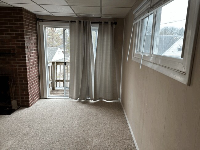 Dejando la habitación con el balcón. - 834 S Walnut St