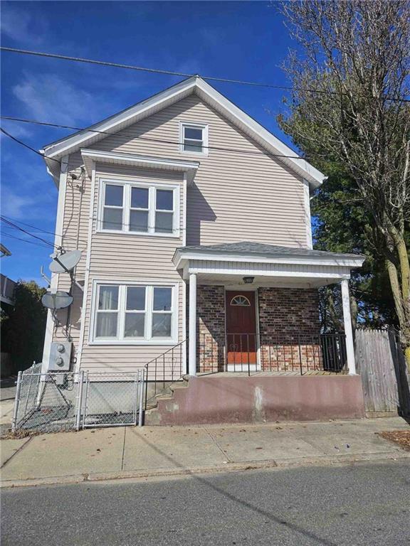 Building Photo - 61 Utton Ave
