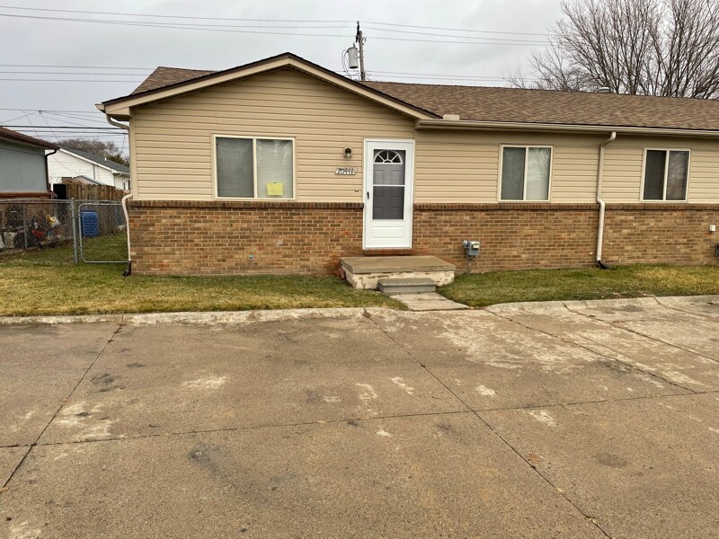 20441 14 Mile Rd, Clinton Township, MI 48035 House Rental in Clinton