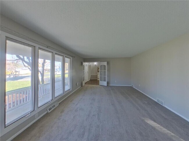 Foto del edificio - 931 Market St S