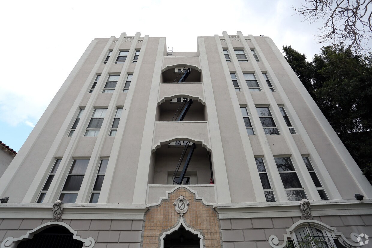 Foto del edificio - 152 S Sycamore Ave